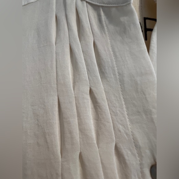 Donna Karan Button Down Sleepshirt. - Picture 4 of 6